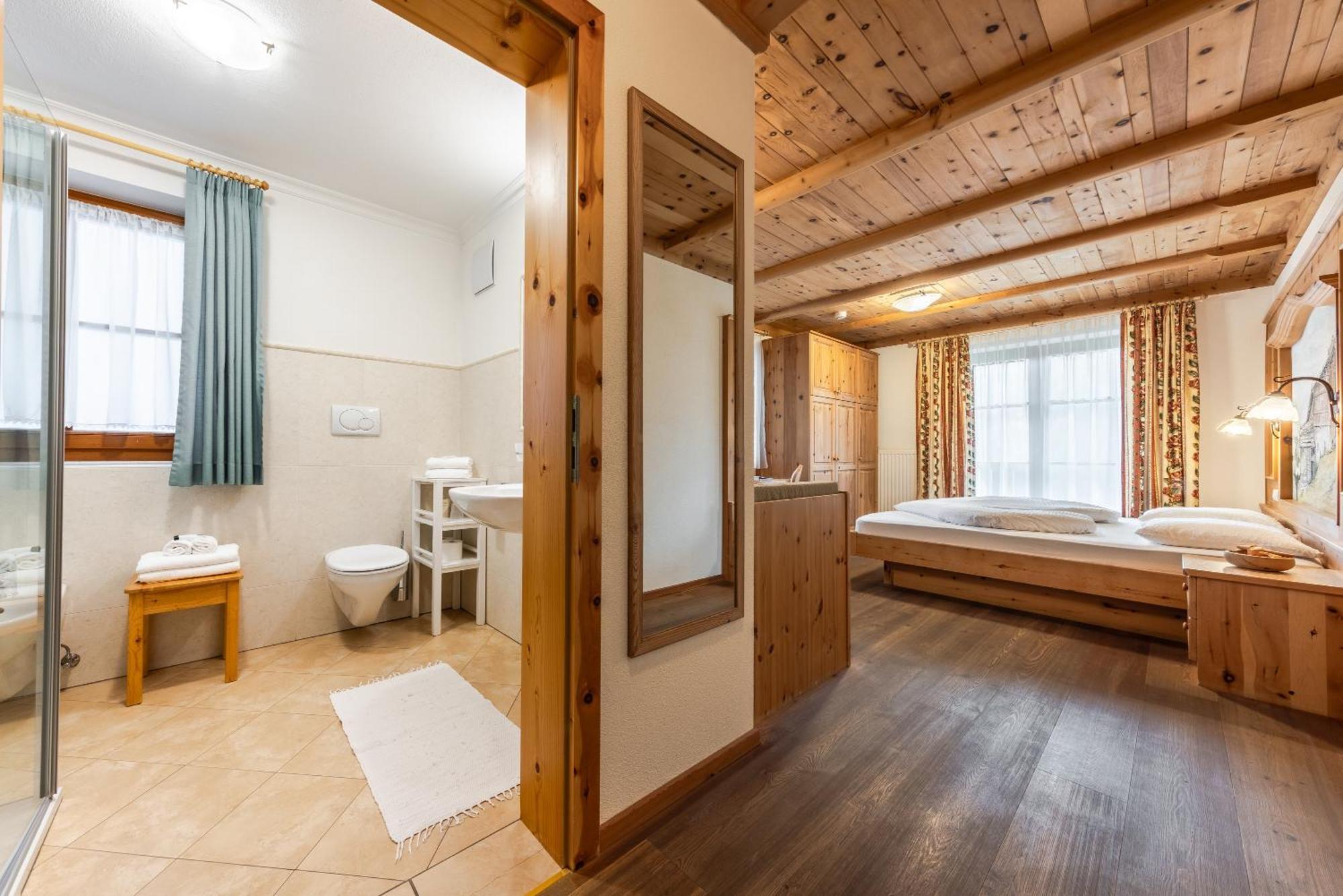 Hotel Pension Odles San Martino in Badia Ngoại thất bức ảnh